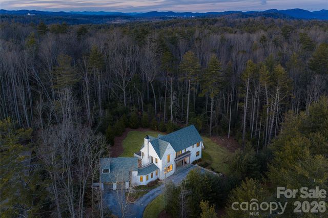 93 Mirehouse Run, Asheville, NC 28803