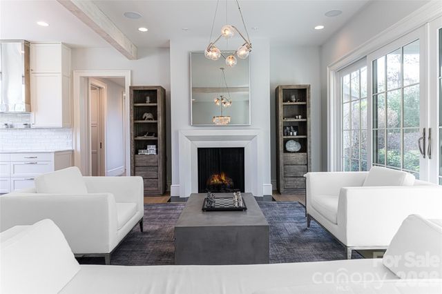 93 Mirehouse Run, Asheville, NC 28803