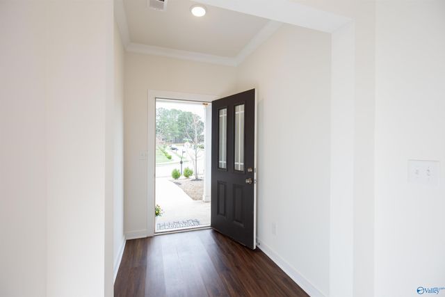 6028 Barringer Court NW, Huntsville, AL 35806