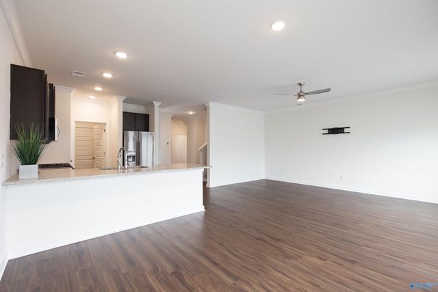 6028 Barringer Court NW, Huntsville, AL 35806