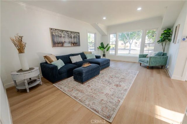 2129 W Cerritos, Anaheim, CA 92804
