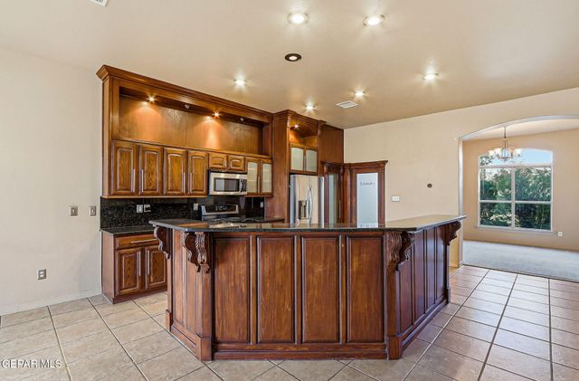 12921 FIRE FIGHTER Drive, El Paso, TX 79938