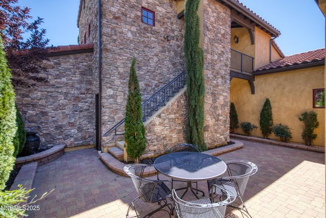 3166 Vista Favoloso, Reno, NV 89519