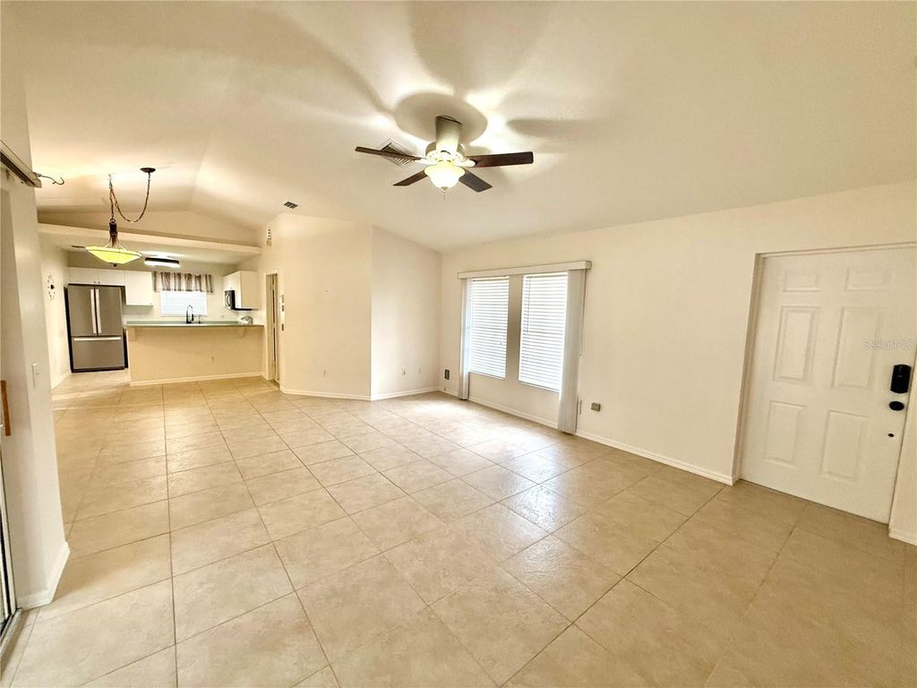 Image 4 of property listing at 16946 TOLEDO BLADE BOULEVARD, Port Charlotte, FL 33954