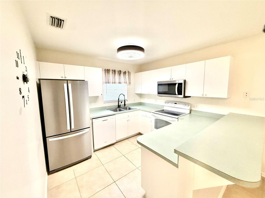 Image 5 of property listing at 16946 TOLEDO BLADE BOULEVARD, Port Charlotte, FL 33954