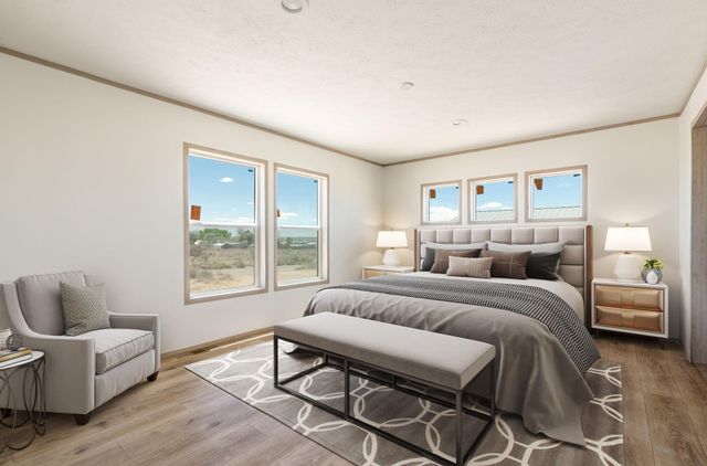 45 10th Avenue NE, Rio Rancho, NM 87144
