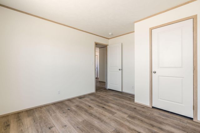 45 10th Avenue NE, Rio Rancho, NM 87144