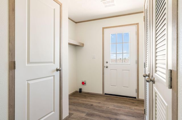 45 10th Avenue NE, Rio Rancho, NM 87144