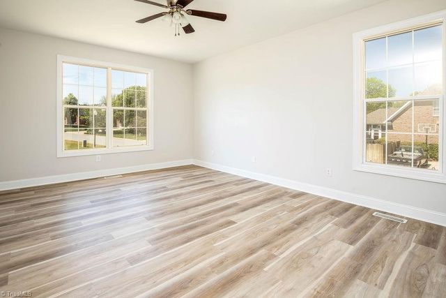 2007 Shady Oak Lane, Archdale, NC 27263