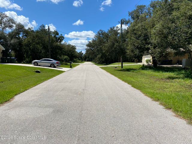 000 April Avenue, North Port, FL 34288