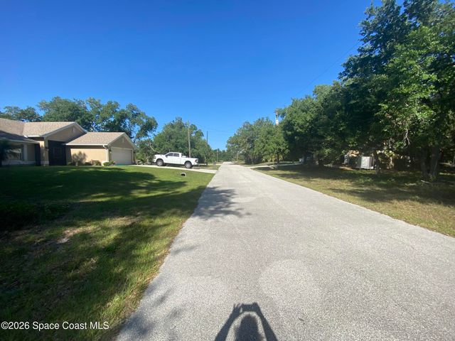 000 April Avenue, North Port, FL 34288