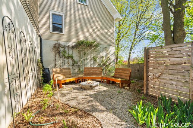 800 Livingston Avenue NE, Grand Rapids, MI 49503