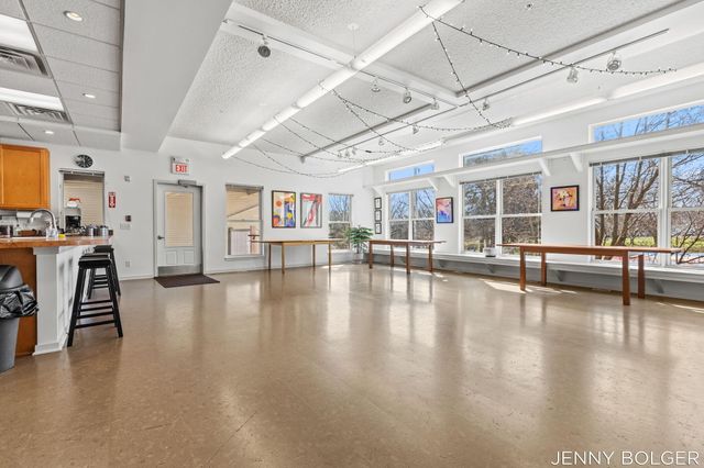 800 Livingston Avenue NE, Grand Rapids, MI 49503