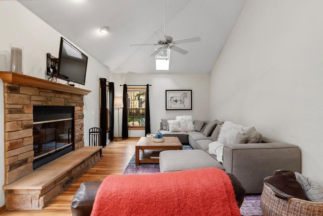 W72N509 Cider Mill COURT, Cedarburg, WI 53012