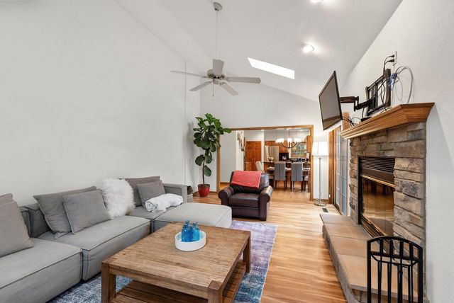 W72N509 Cider Mill COURT, Cedarburg, WI 53012