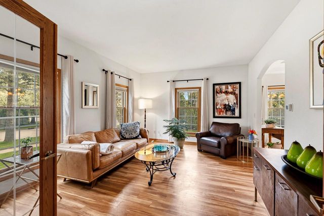 W72N509 Cider Mill COURT, Cedarburg, WI 53012