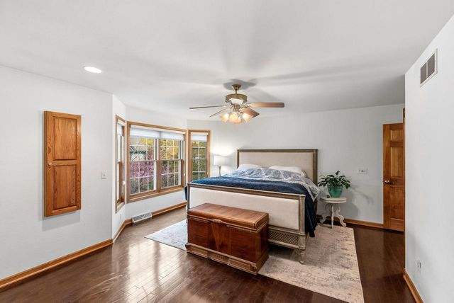 W72N509 Cider Mill COURT, Cedarburg, WI 53012