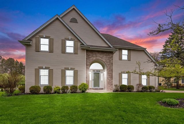 W72N509 Cider Mill COURT, Cedarburg, WI 53012