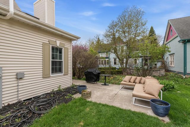 W72N509 Cider Mill COURT, Cedarburg, WI 53012