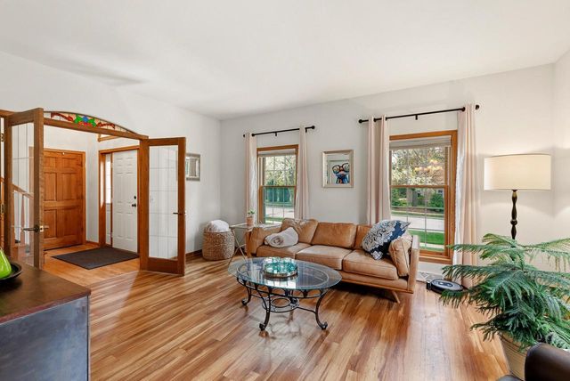W72N509 Cider Mill COURT, Cedarburg, WI 53012