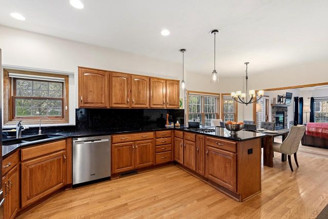 W72N509 Cider Mill COURT, Cedarburg, WI 53012