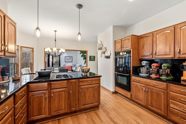 W72N509 Cider Mill COURT, Cedarburg, WI 53012