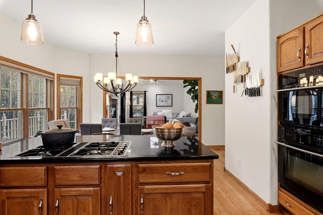 W72N509 Cider Mill COURT, Cedarburg, WI 53012