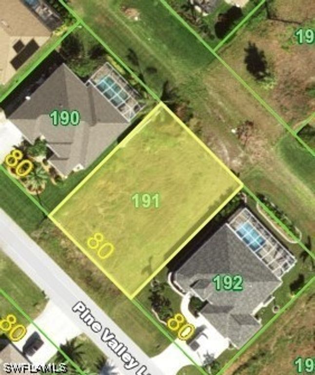 61 Pine Valley LN, Rotonda West, FL 33947