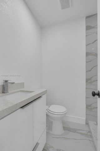 2121 NW 86th Terrace, Miami, FL 33147