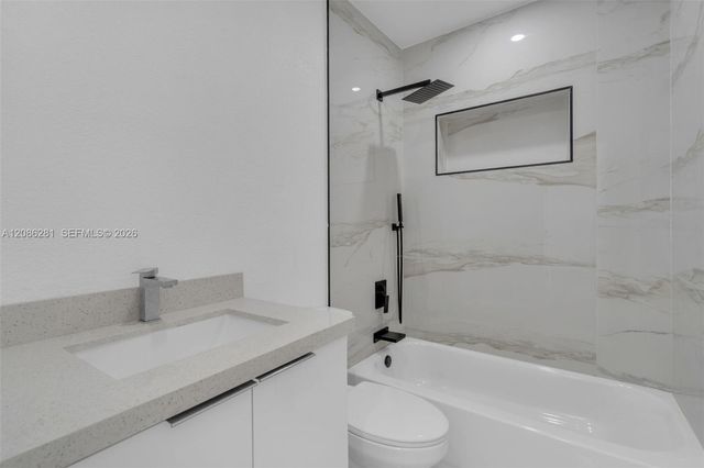 2121 NW 86th Terrace, Miami, FL 33147