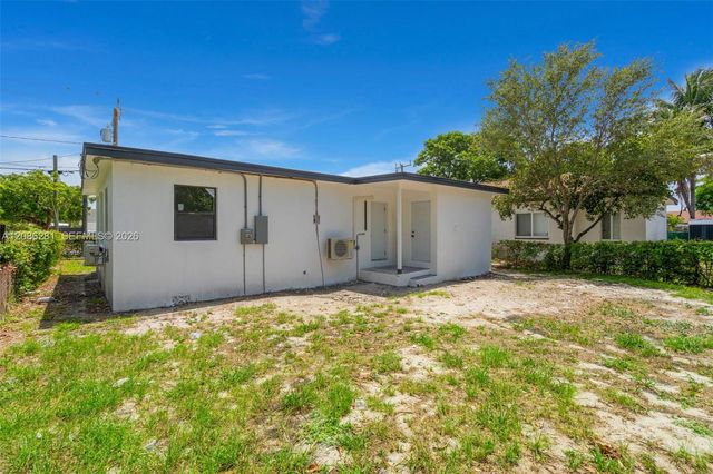 2121 NW 86th Terrace, Miami, FL 33147