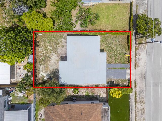 2121 NW 86th Terrace, Miami, FL 33147
