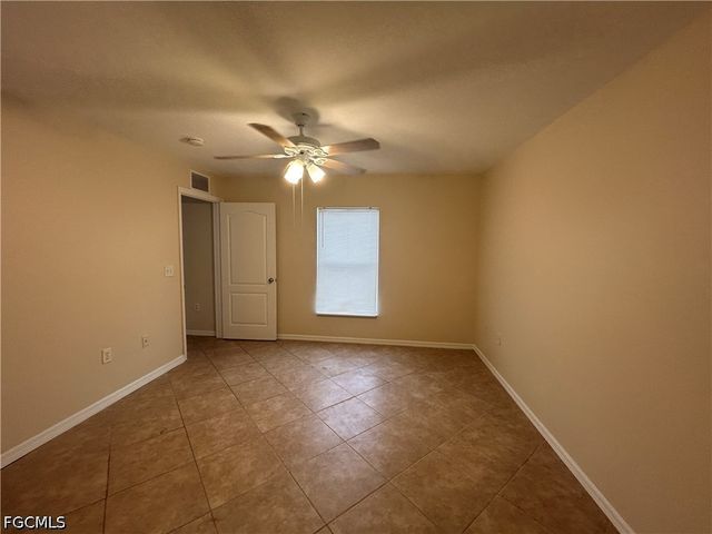 6012 Thrush AVE, Fort Myers, FL 33905