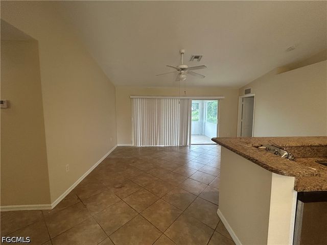 6012 Thrush AVE, Fort Myers, FL 33905