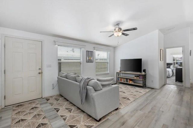 1515 Capalina 15, San Marcos, CA 92069