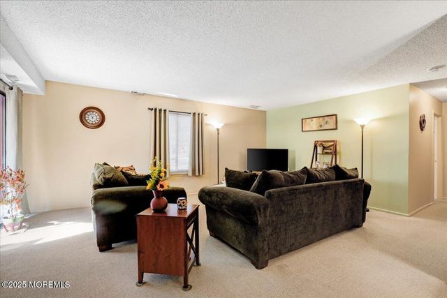 18 Northrup Drive 201, Brick, NJ 08724