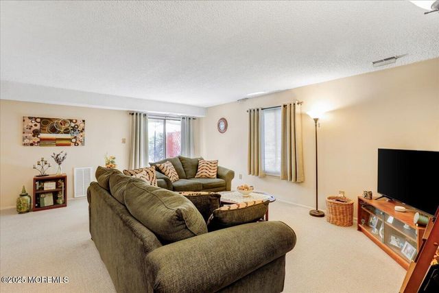 18 Northrup Drive 201, Brick, NJ 08724