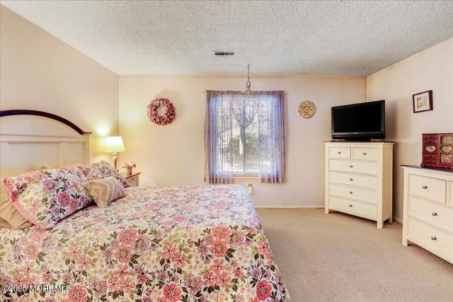 18 Northrup Drive 201, Brick, NJ 08724