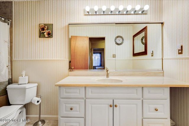 18 Northrup Drive 201, Brick, NJ 08724