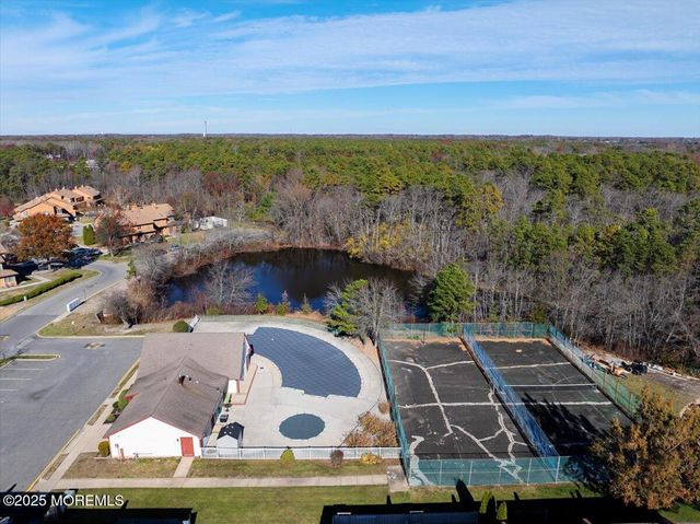 18 Northrup Drive 201, Brick, NJ 08724