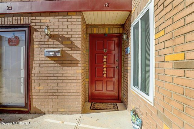 18 Northrup Drive 201, Brick, NJ 08724