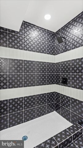 725 E 20TH ST, Baltimore, MD 21218