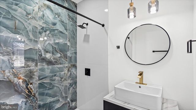 725 E 20TH ST, Baltimore, MD 21218