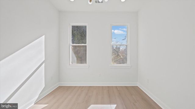 725 E 20TH ST, Baltimore, MD 21218