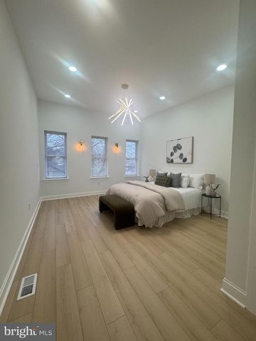 725 E 20TH ST, Baltimore, MD 21218