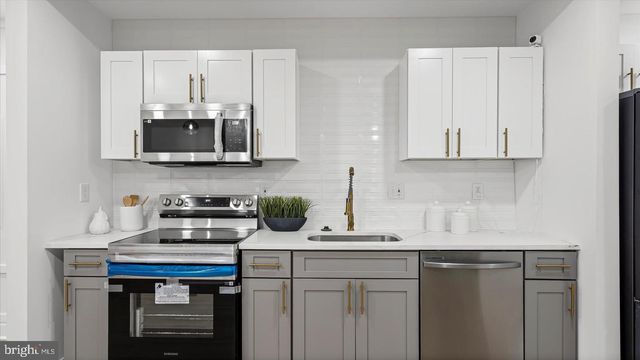 725 E 20TH ST, Baltimore, MD 21218