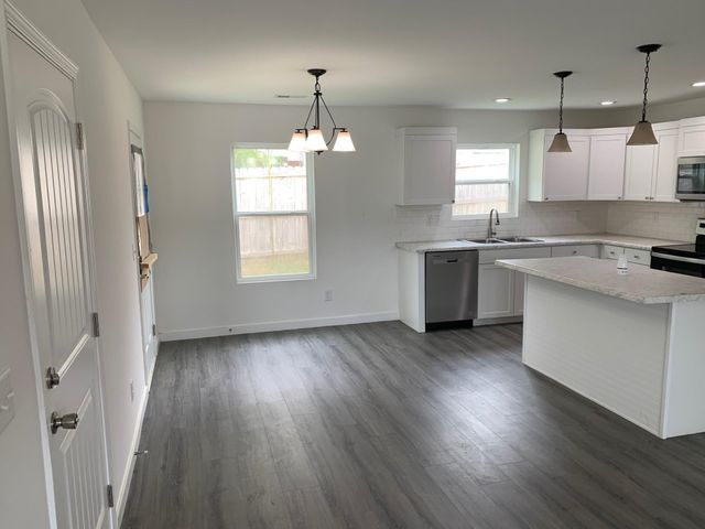 305 S Lee Street, Chesnee, SC 29323