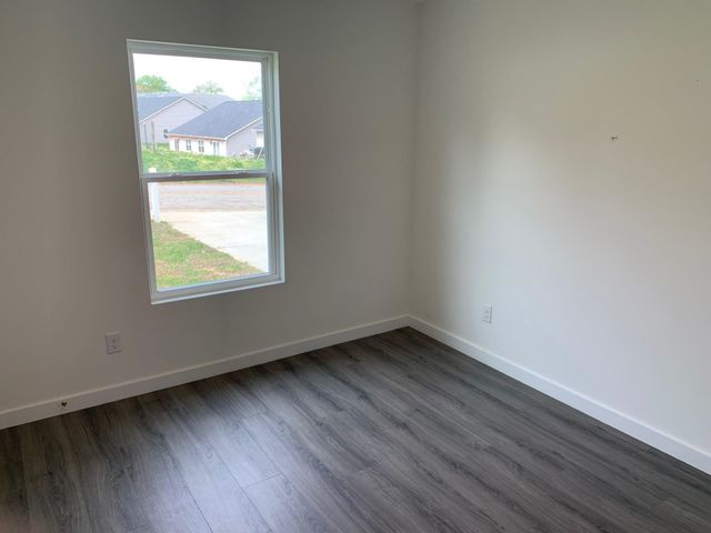 305 S Lee Street, Chesnee, SC 29323