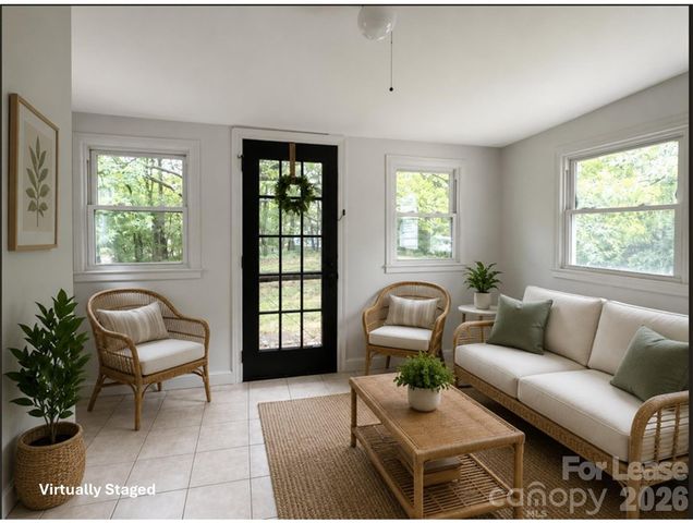810 Mt Holly Huntersville Road, Charlotte, NC 28214