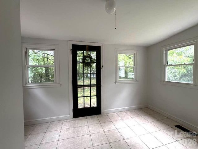 810 Mt Holly Huntersville Road, Charlotte, NC 28214